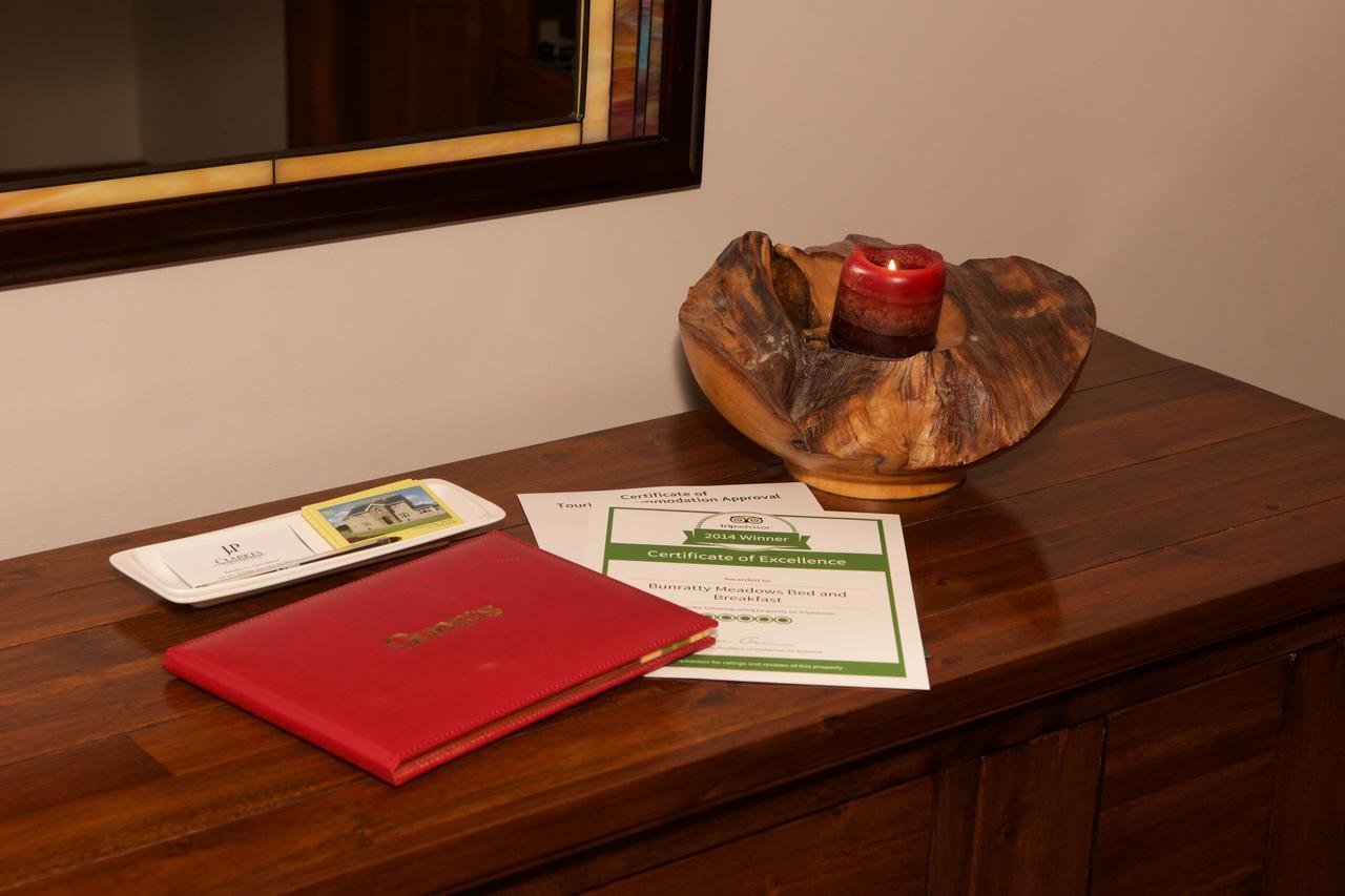 Bunratty Meadows Bed & Breakfast Buitenkant foto